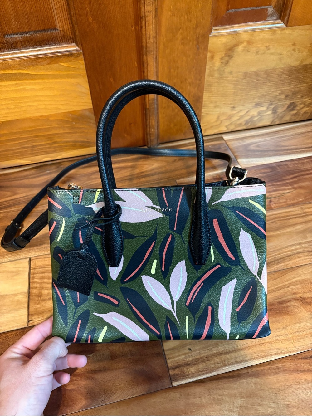 Black-Handled Floral Print Tote Bag